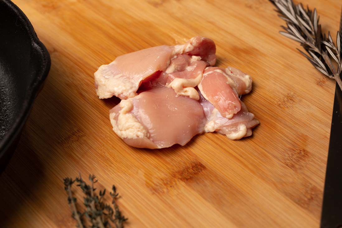Bradford Bay Air Chilled Chicken Thighs Boneless Skinless (Halal) - 1lb
